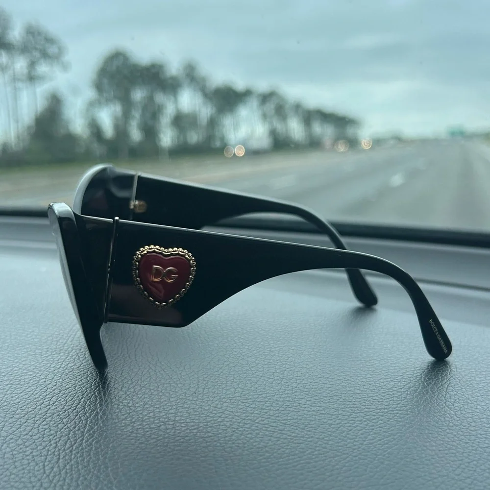 Dolce & Gabbana DG Heart Logo Cats Eye Sunglasses - Picture 5 of 10